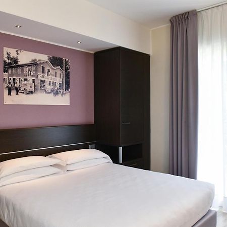 Hotel Vienna Lido di Jesolo Bagian luar foto