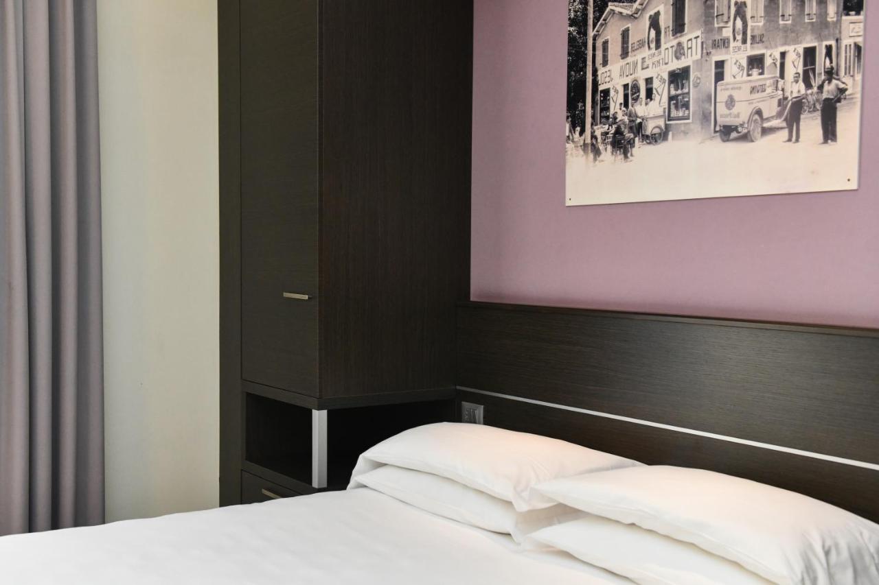 Hotel Vienna Lido di Jesolo Bagian luar foto