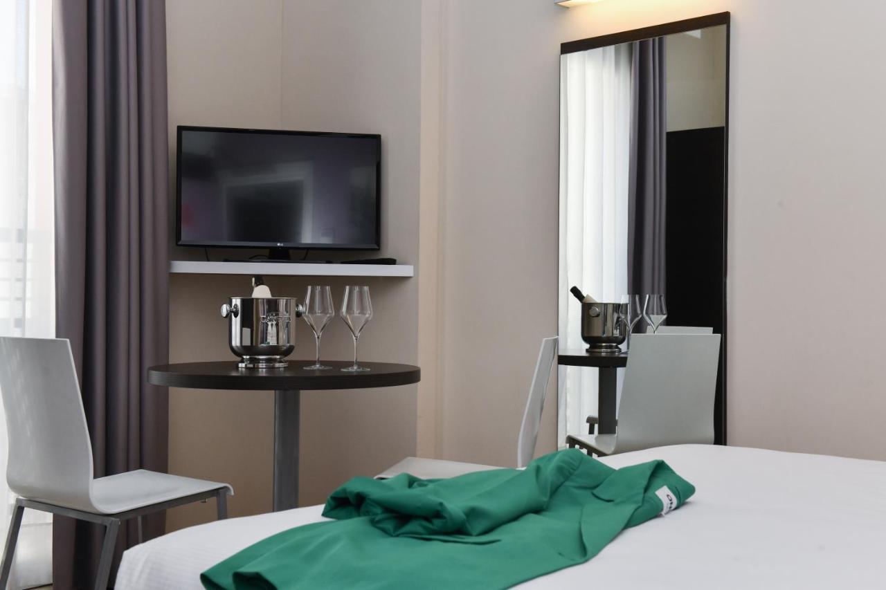 Hotel Vienna Lido di Jesolo Bagian luar foto