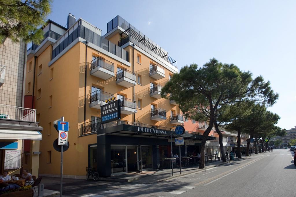Hotel Vienna Lido di Jesolo Bagian luar foto