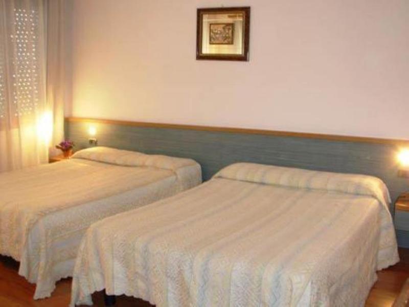 Hotel Vienna Lido di Jesolo Bagian luar foto